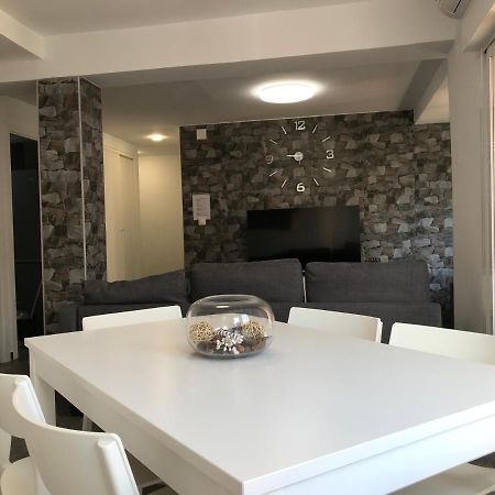 Lovely 2 Apartamento Centrico Аликанте Екстериор снимка